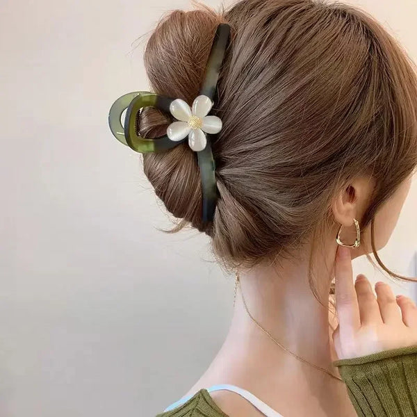 Pince à cheveux à motif floral tendance