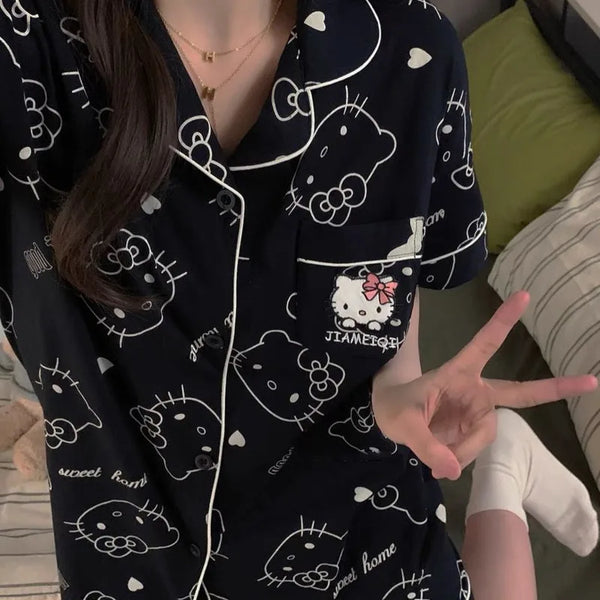 Ensemble de pyjama d'été Hello Kitty de Sanrio – Vêtements de nuit mignons de dessin animé noir pour femmes