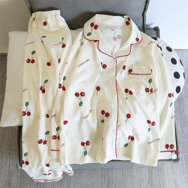 Conjunto de pijama de dos piezas con estampado de cerezas: ropa de estar por casa con estampado floral otoñal para mujer